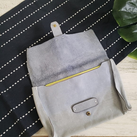 Gap Small Leather Flap Wallet Clutch Blue Snap Closure - Picture 3 of 7